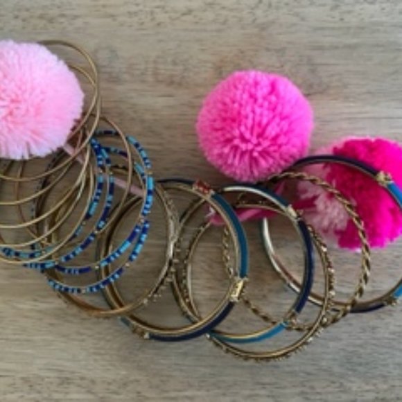 Bracelets - Picture 5 of 5